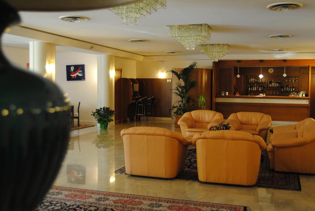 Hotel Bassetto Ferentino Εξωτερικό φωτογραφία